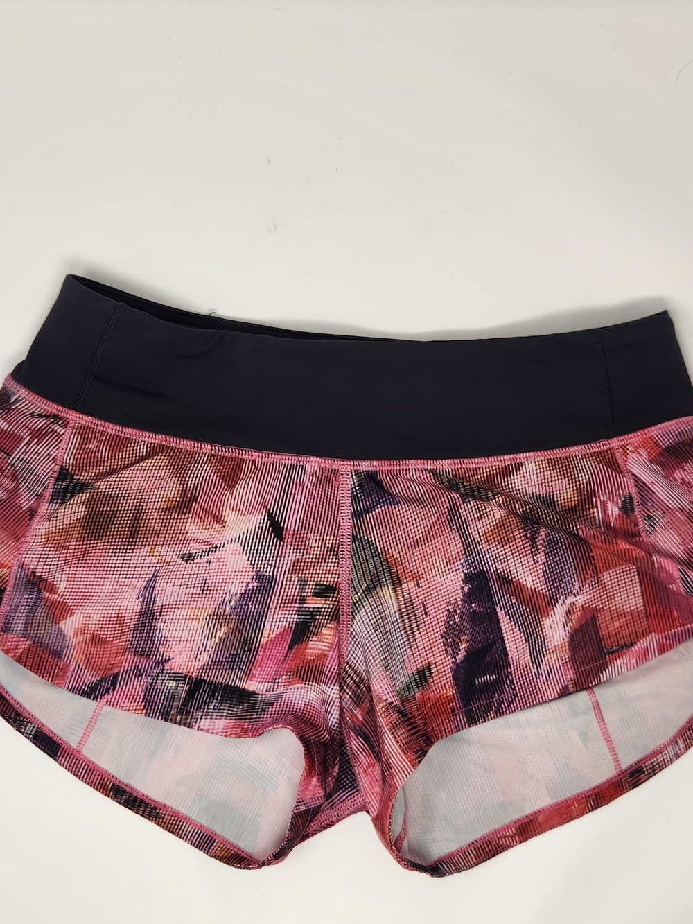 Lululemon Speed Up Women’s Athletic Shorts - Size 2